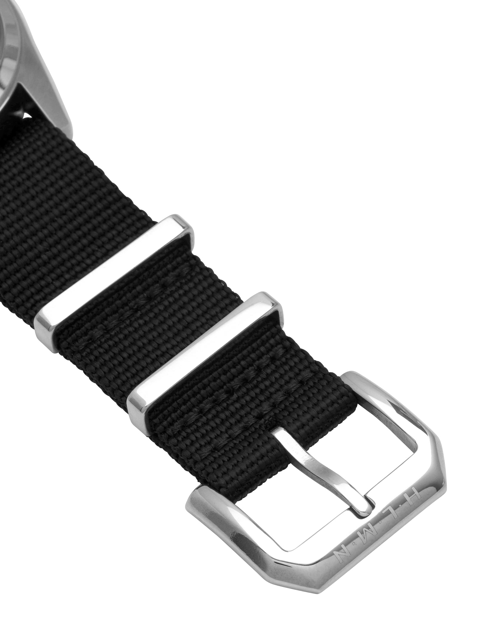 Adventurer watch 42mm black/white dial with black nato strap