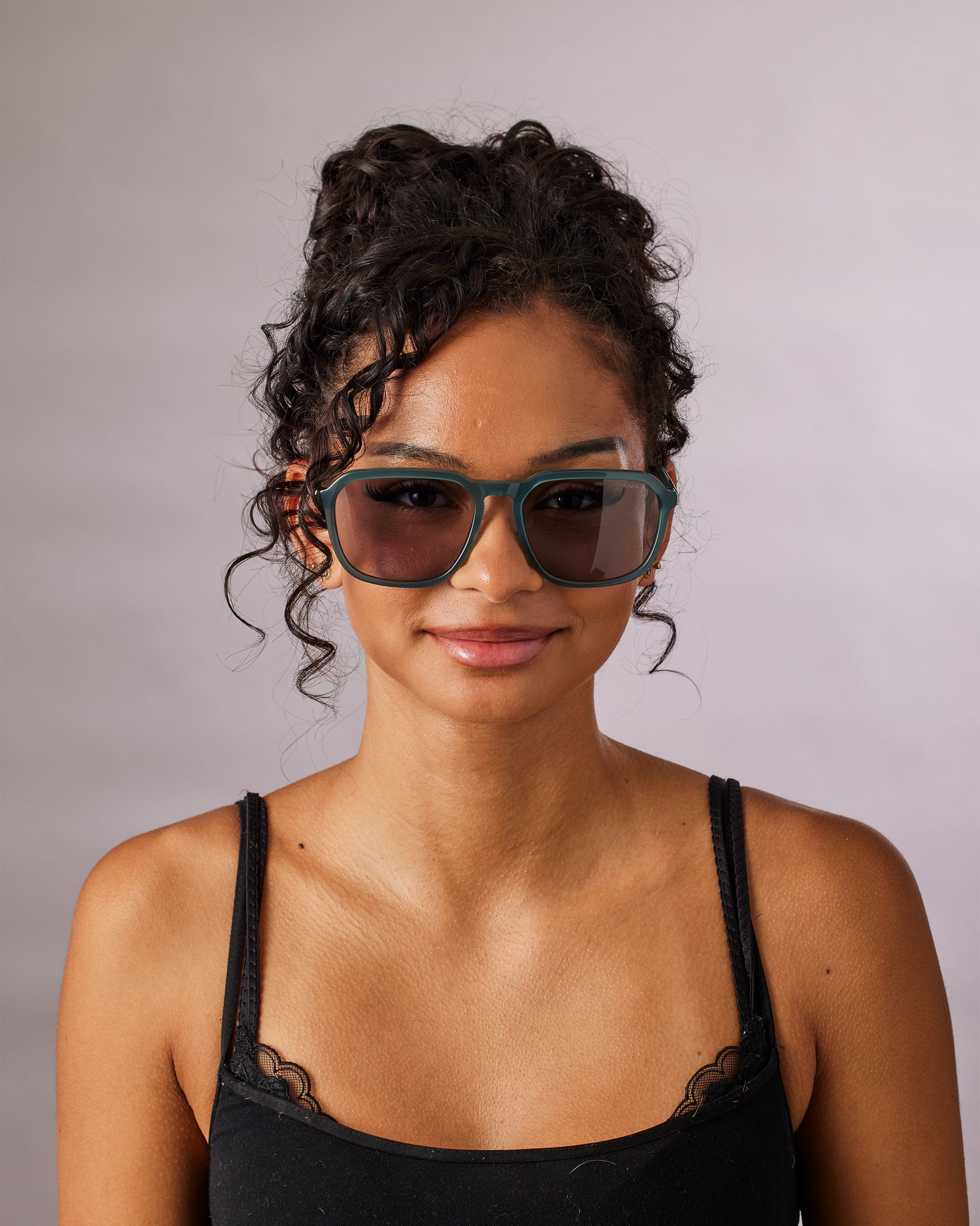 Trianglen milky blue sunglasses