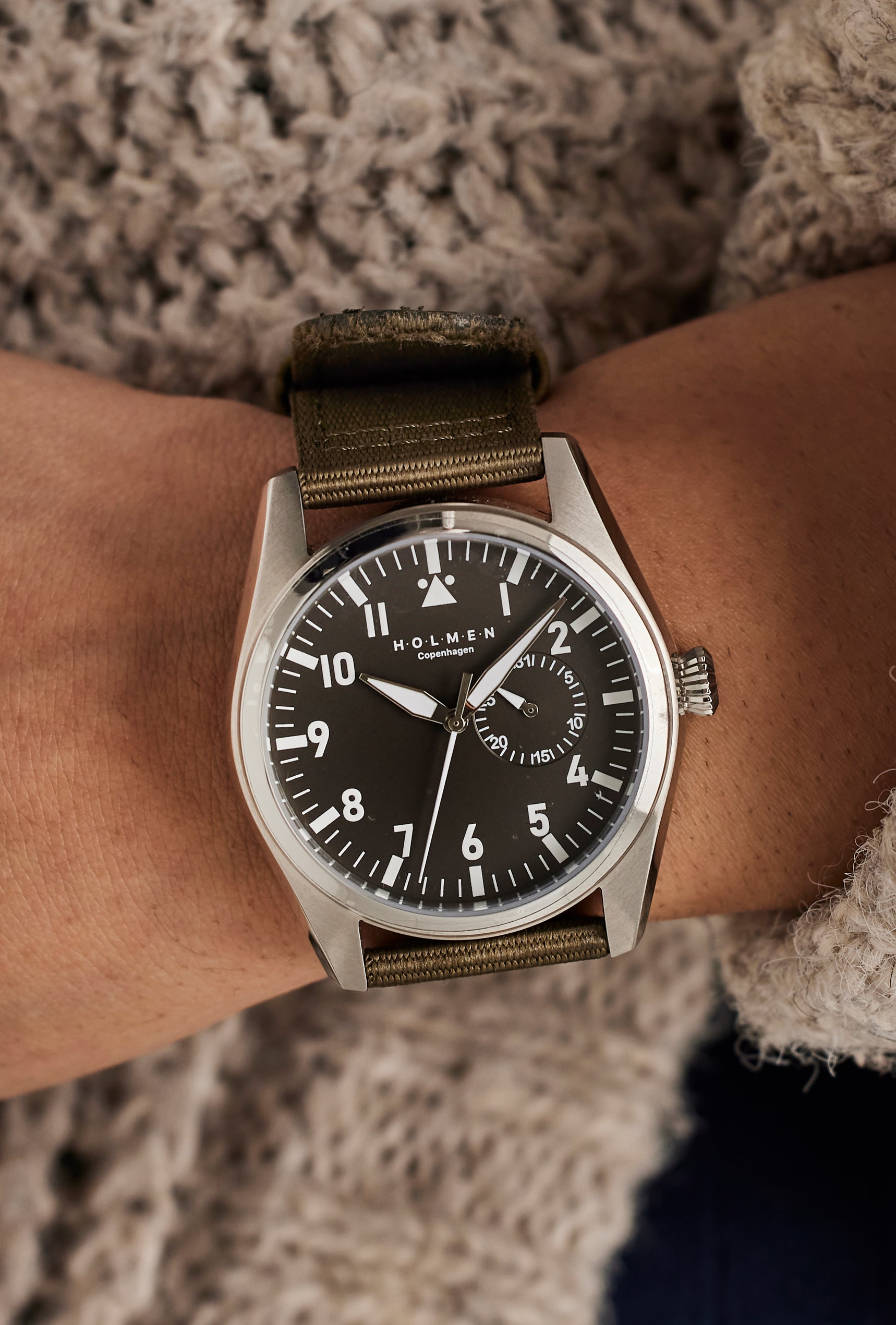 City watch 42mm grey dial with 2-piece khaki strap